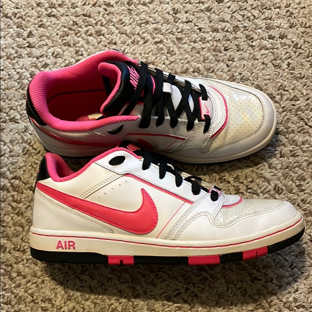 Nike prestige life style